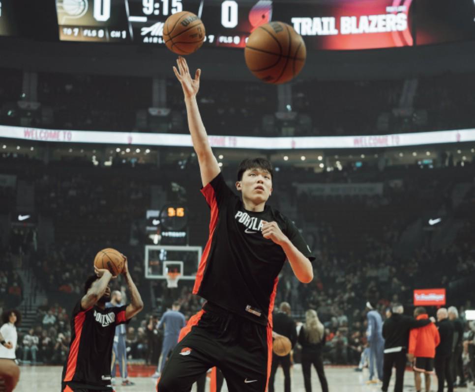 APP下载-杨瀚森工作室：背靠背靠背，高强度赛程下依旧稳定发挥